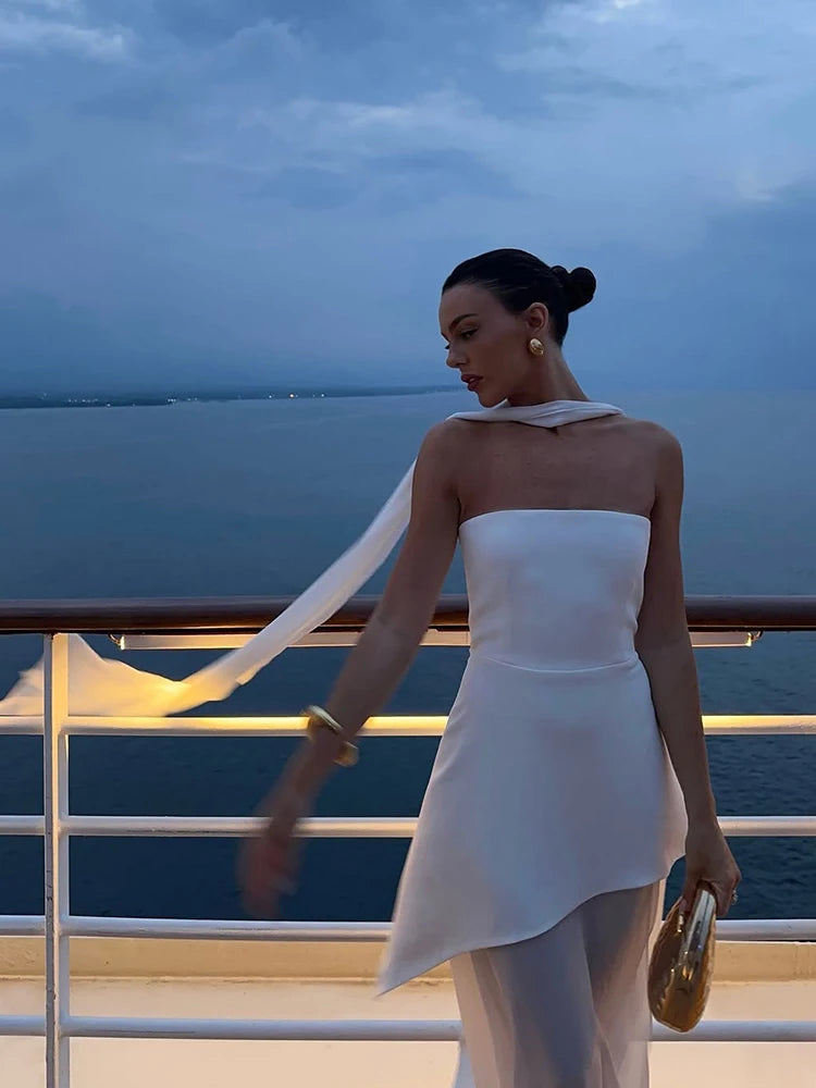 Elegant Strapless Ribbon Dress